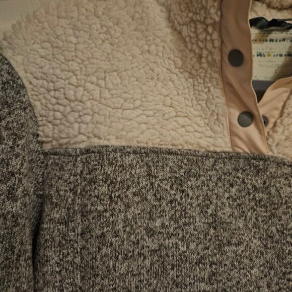 Title Nine women's quarter-snap sherpa/gray marl fleece sweater - Picture 5 of 7